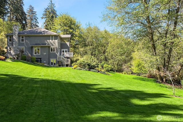 13364 Bridgestone Court NE, Bainbridge Island, WA 98110