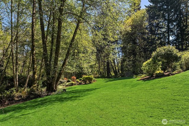 13364 Bridgestone Court NE, Bainbridge Island, WA 98110