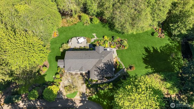 13364 Bridgestone Court NE, Bainbridge Island, WA 98110
