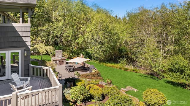 13364 Bridgestone Court NE, Bainbridge Island, WA 98110