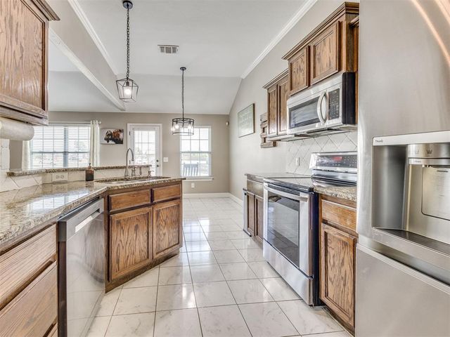 1917 Pelham Circle, Norman, OK 73071