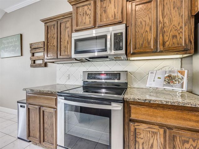 1917 Pelham Circle, Norman, OK 73071