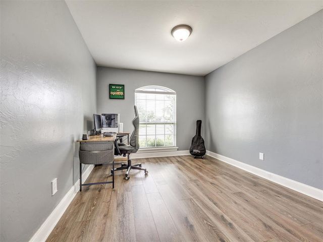 1917 Pelham Circle, Norman, OK 73071
