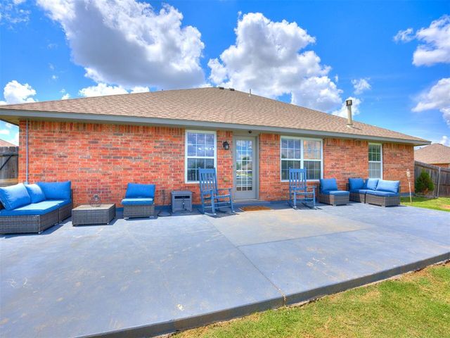 1917 Pelham Circle, Norman, OK 73071