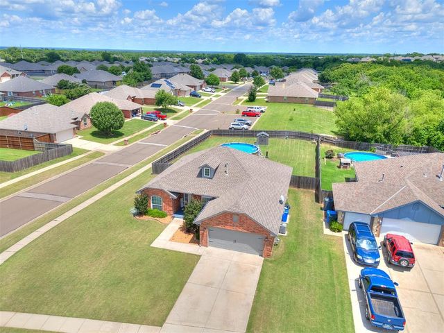 1917 Pelham Circle, Norman, OK 73071