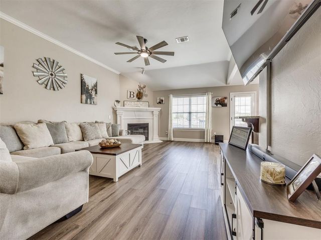 1917 Pelham Circle, Norman, OK 73071