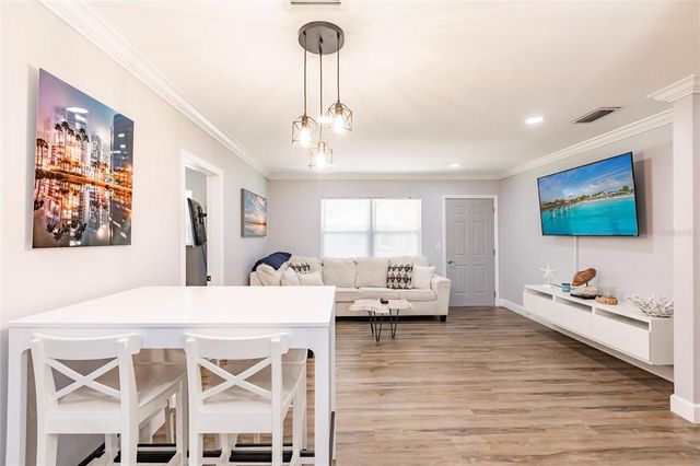 6009 LORDS AVENUE, Sarasota, FL 34231