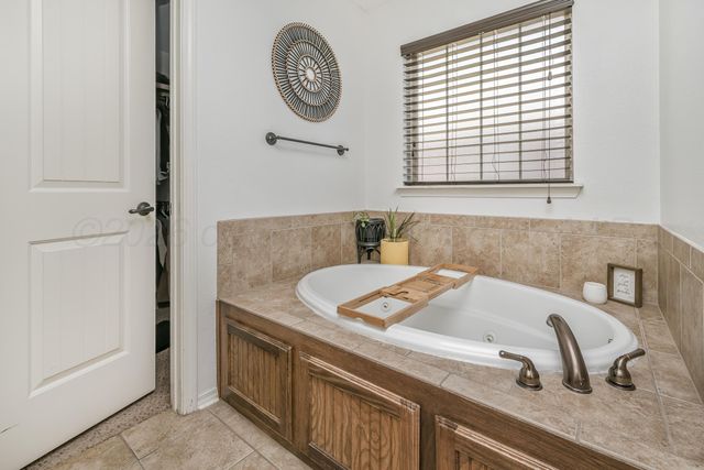 9409 BUCCOLA Avenue, Amarillo, TX 79119