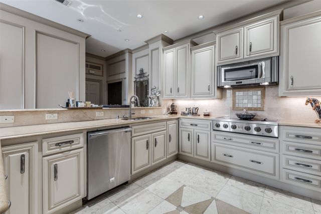 5909 Luther Lane 707, Dallas, TX 75225