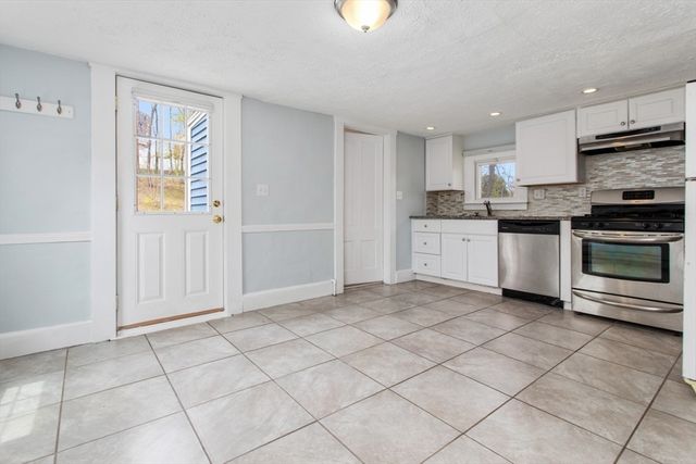 856 Main Street, Reading, MA 01867