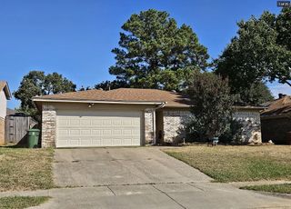 817 Mountain Laurel Lane, Bedford, TX 76021