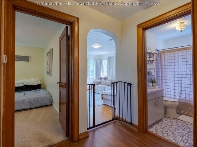 339 17th Street, Dunbar, WV 25064