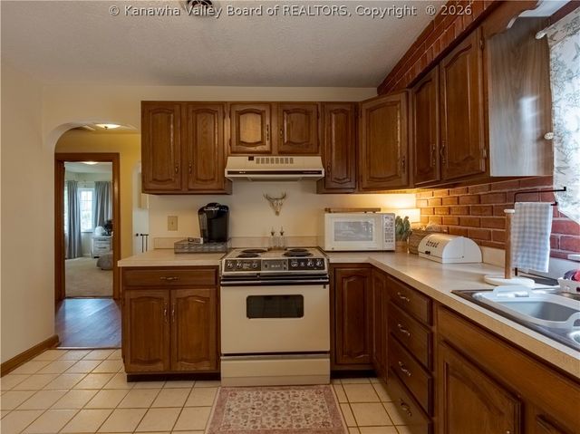 339 17th Street, Dunbar, WV 25064