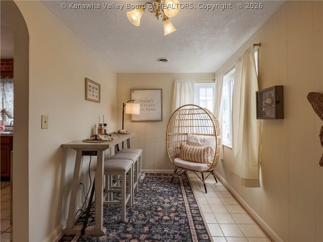 339 17th Street, Dunbar, WV 25064