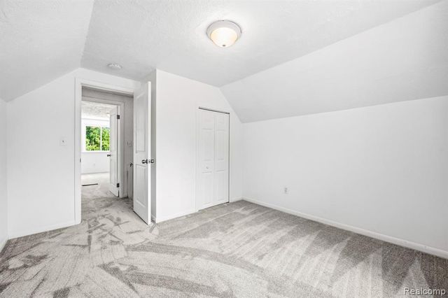 4166 Grayton Drive, Waterford, MI 48328