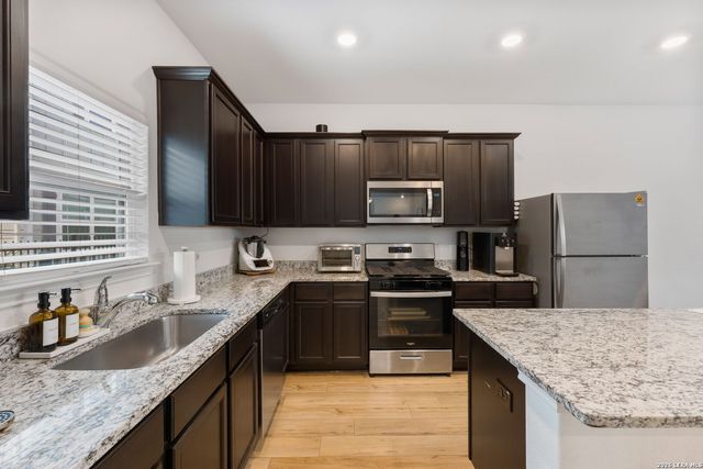 10811 Emerick, San Antonio, TX 78252