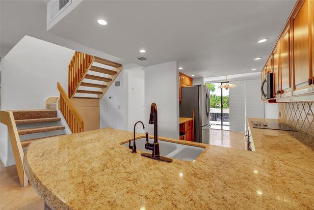 1100 SE 5 Court 97, Pompano Beach, FL 33060