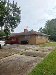 15475 Pardee Road, Taylor, MI 48180