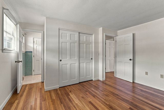 19 Champlain Dr, Hudson, MA 01749