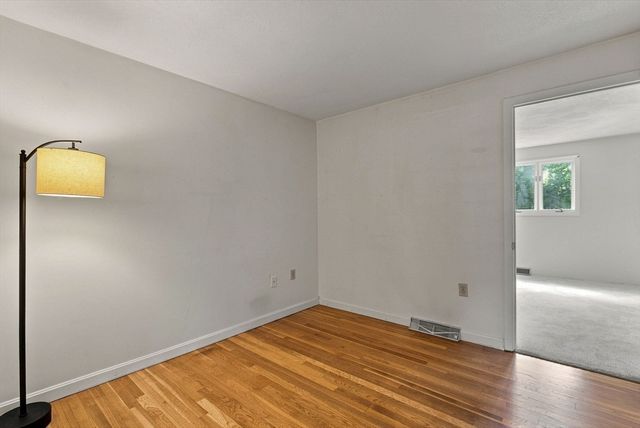19 Champlain Dr, Hudson, MA 01749