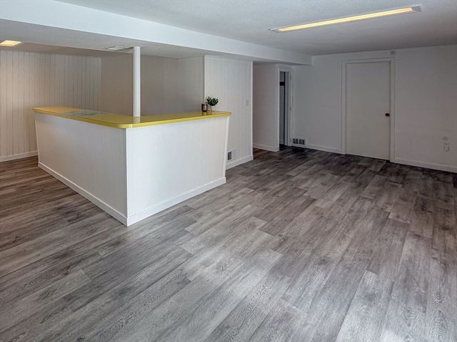 19 Champlain Dr, Hudson, MA 01749