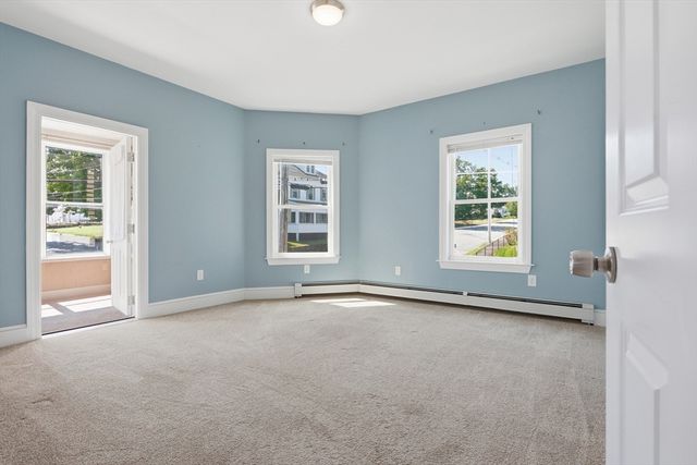 94 Summit 2, Clinton, MA 01510