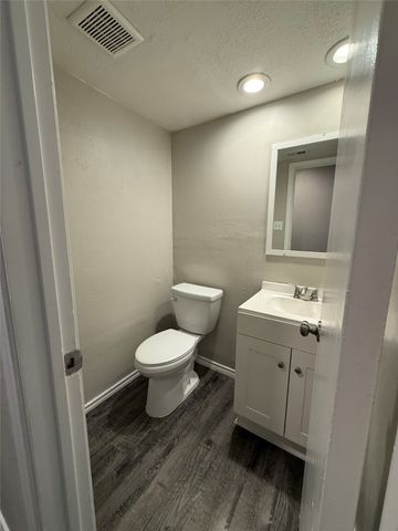 831 Courtland Place, Mesquite, TX 75150