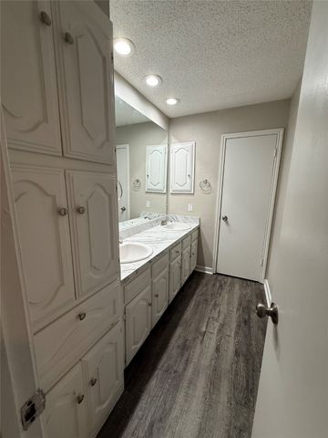 831 Courtland Place, Mesquite, TX 75150