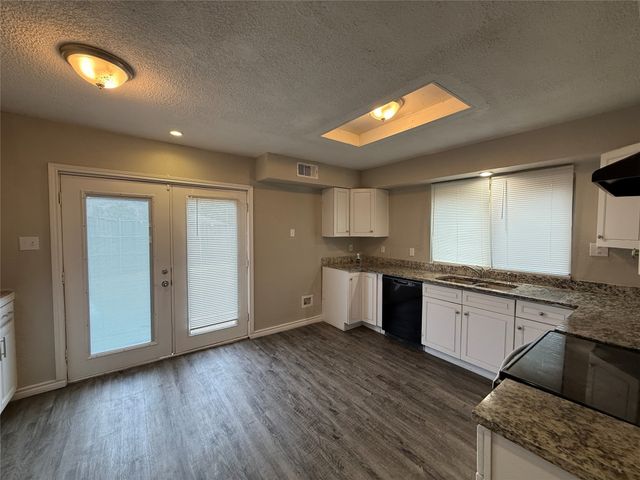 831 Courtland Place, Mesquite, TX 75150