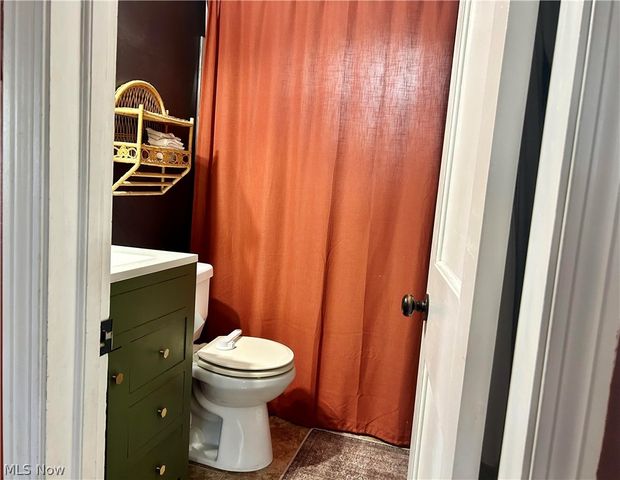 1210 Myrtle Avenue, Cuyahoga Falls, OH 44221