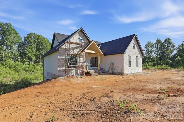 5762 Jeremiah Court, Hickory, NC 28601