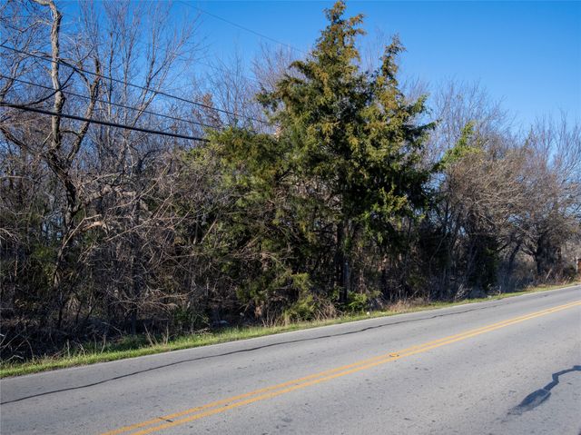 2701 Ames Road, Lancaster, TX 75134