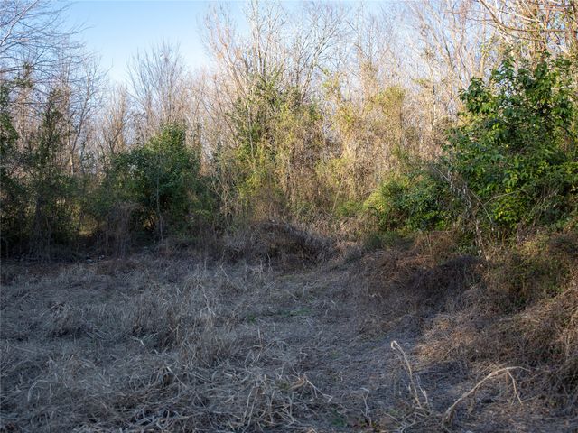 2701 Ames Road, Lancaster, TX 75134