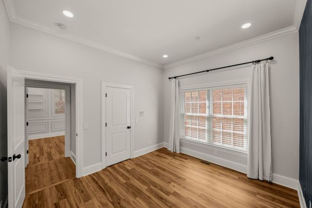 5904 Old Harding Pike, Nashville, TN 37205