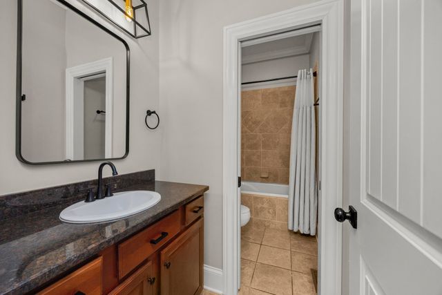 5904 Old Harding Pike, Nashville, TN 37205