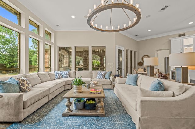 324 Oak Pointe Lane, Southlake, TX 76092