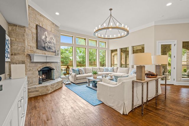 324 Oak Pointe Lane, Southlake, TX 76092