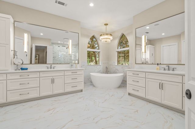 324 Oak Pointe Lane, Southlake, TX 76092