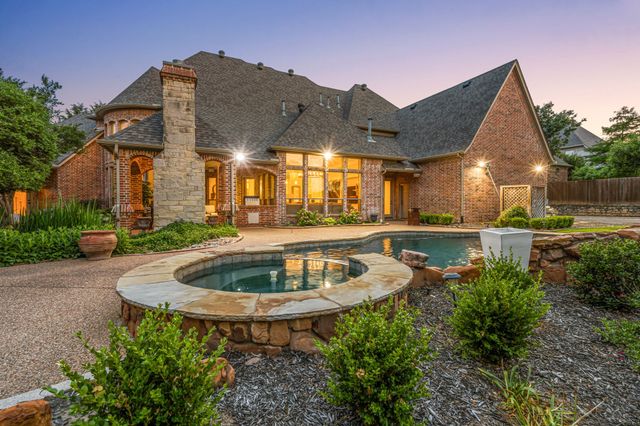324 Oak Pointe Lane, Southlake, TX 76092