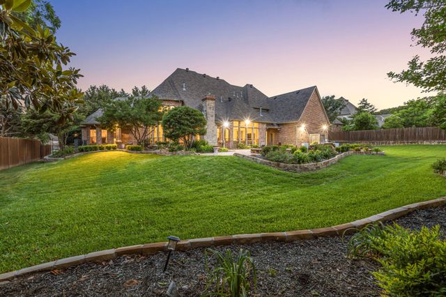 324 Oak Pointe Lane, Southlake, TX 76092