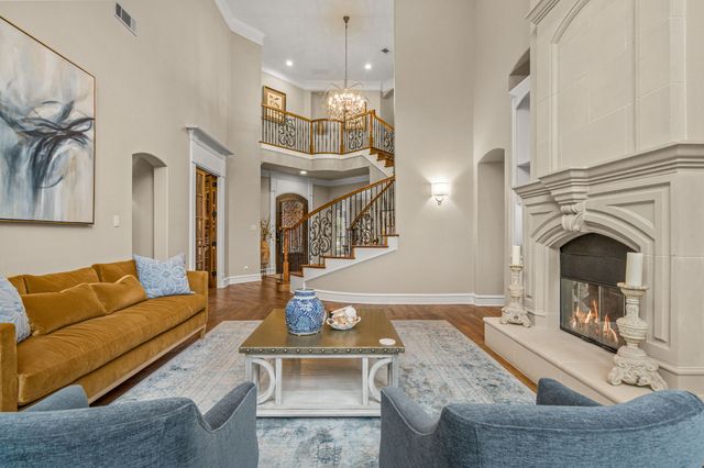324 Oak Pointe Lane, Southlake, TX 76092