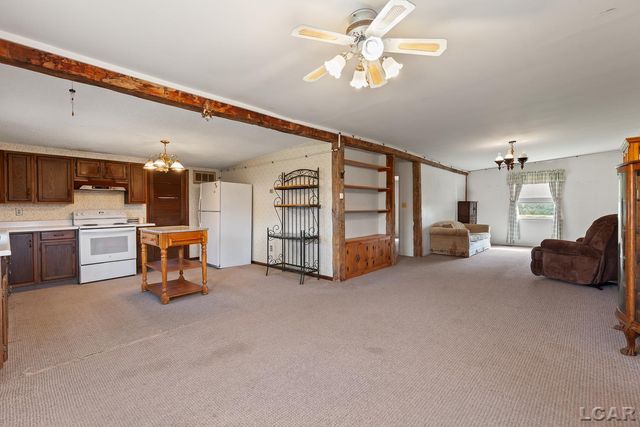 8720 Sharon Hollow Road, Manchester, MI 48158