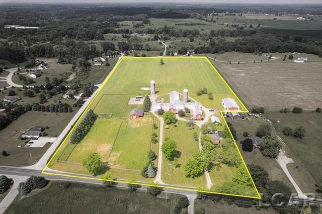 8720 Sharon Hollow Road, Manchester, MI 48158