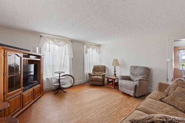 8720 Sharon Hollow Road, Manchester, MI 48158