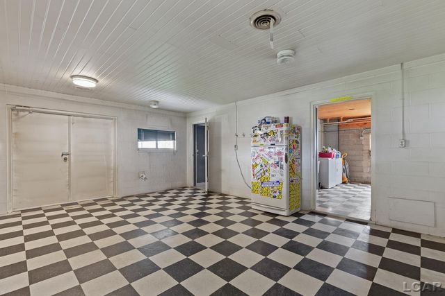 8720 Sharon Hollow Road, Manchester, MI 48158