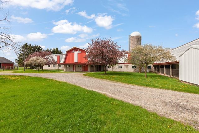 8720 Sharon Hollow Road, Manchester, MI 48158