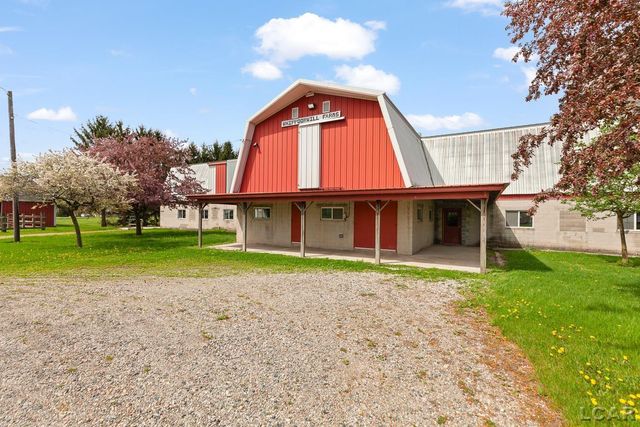 8720 Sharon Hollow Road, Manchester, MI 48158