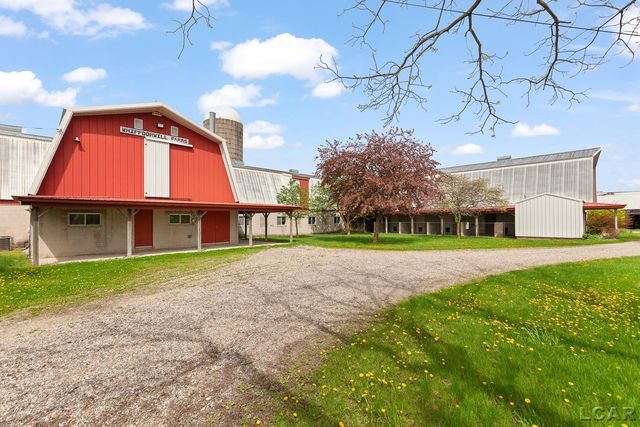 8720 Sharon Hollow Road, Manchester, MI 48158