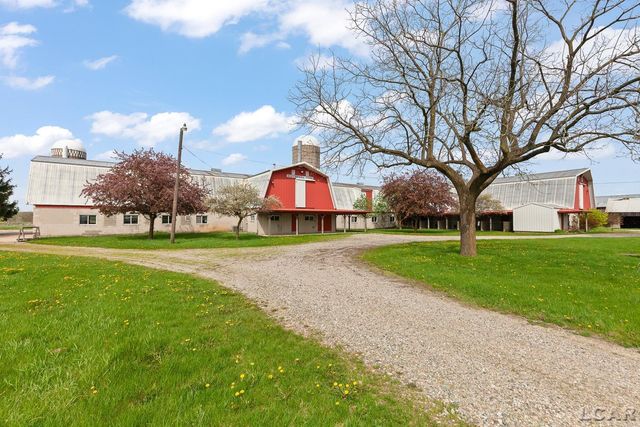 8720 Sharon Hollow Road, Manchester, MI 48158