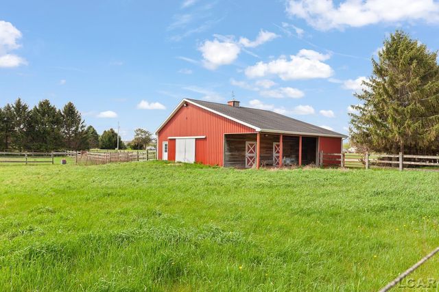 8720 Sharon Hollow Road, Manchester, MI 48158